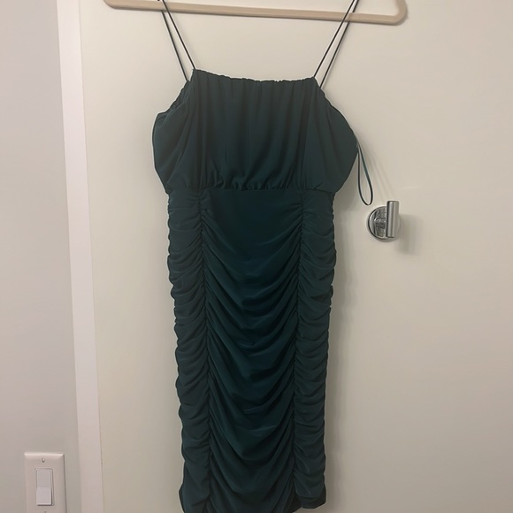 Forest Green Ruched Dress - Picture 15 of 15